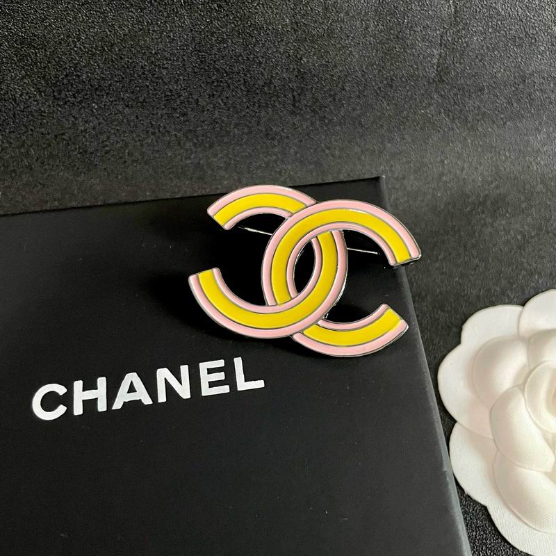 Chanel Brooch 11yxx122